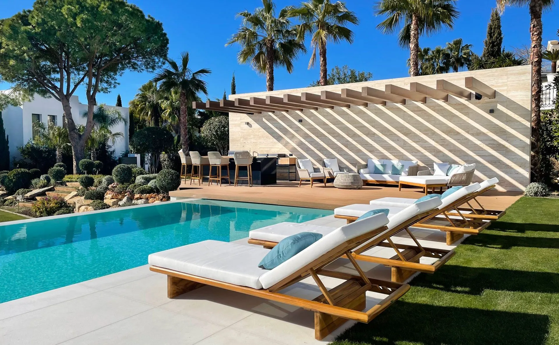 تصویر اسلاید سوم